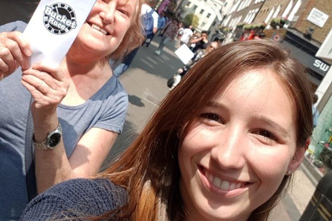 Public Bucketrace - Scavenger Hunts With a Twist - How BucketRace London Works