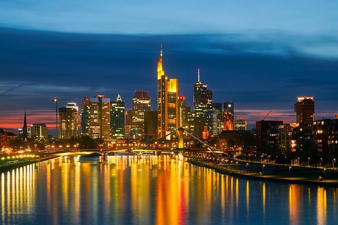 Public Frankfurt Tour: Small Group - Questions and Assistance