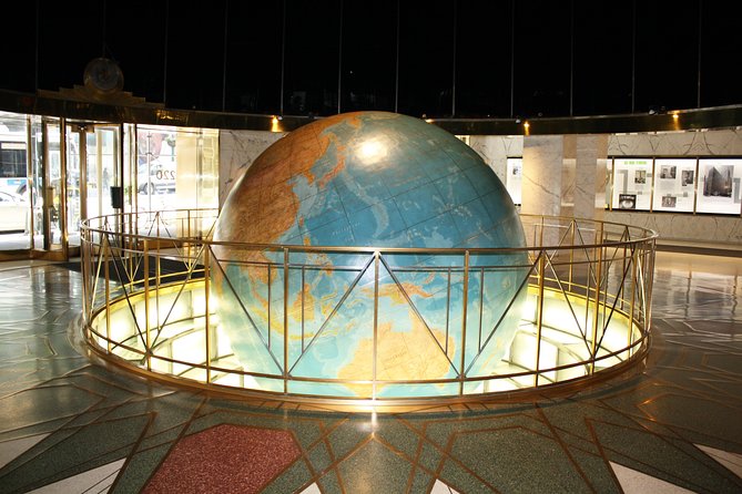 Public Super Tour of NYC: Heroes, Comics and More! - The Sum Up