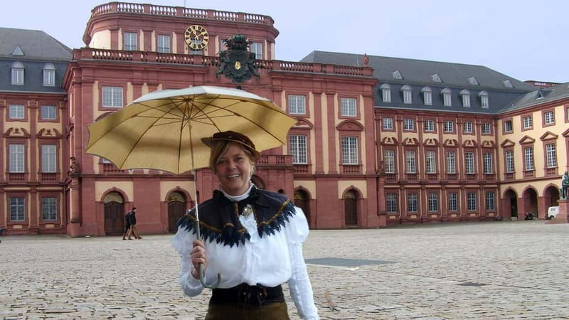 Public tour With Bertha Benz through the city of inventors Costume tour - Practicalities