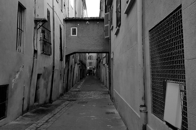 Public Visit of Aix-En-Provence the Streets Are Told - Tour Details