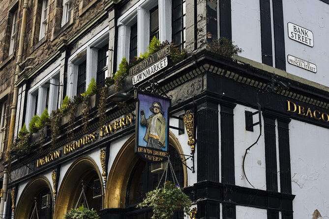 Pubs Tour: the History of Pubs and Drinking in Scotland. - Traditional Scottish Pub Food and Drinks