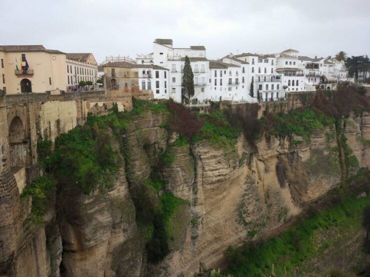 Pueblos Blancos & Ronda: Private Full-Day Tour From Seville - Booking Information