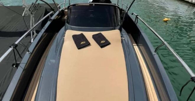 Puerto Banus: Boat Charter Moonday Yacht - Dolphin Watching and Water Sports
