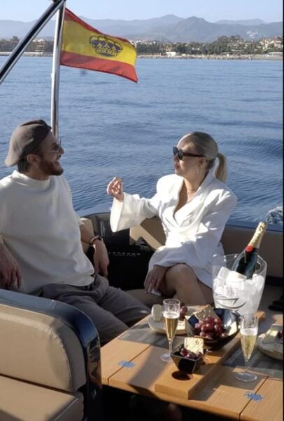 Puerto Banus: Boat Charter Moonday Yacht - Beach Club Visits