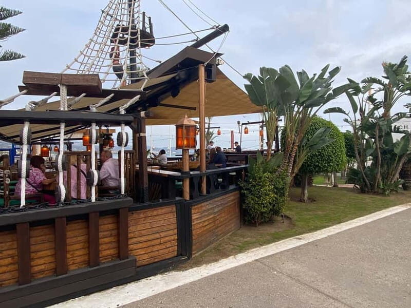 Puerto Banús: Private harbor tour with tapas & drinks - Designer Boutiques and Breathtaking Views