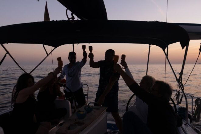 Puerto Banús: Sunset Sail in Marbella With Drinks & Snacks - Additional Information