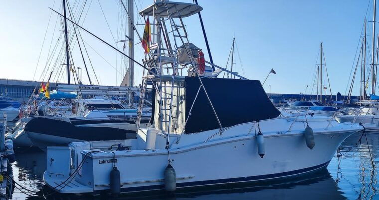 Puerto Colón: Coastal Boat Cruise With Swimming and Snacks - Inclusions and Amenities