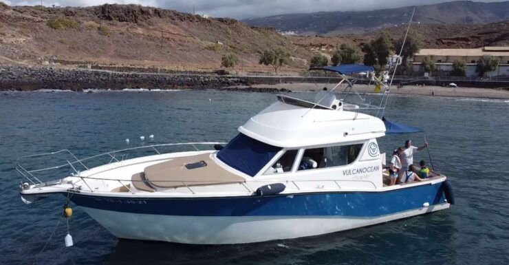 Puerto Colon : Shared/Private Boat Trip With Snack & Drinks - Activity Overview