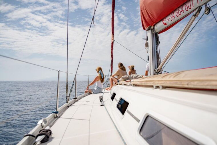 Puerto Colon: Whale and Dolphin Watching Yacht Trip - Booking and Reservation Details