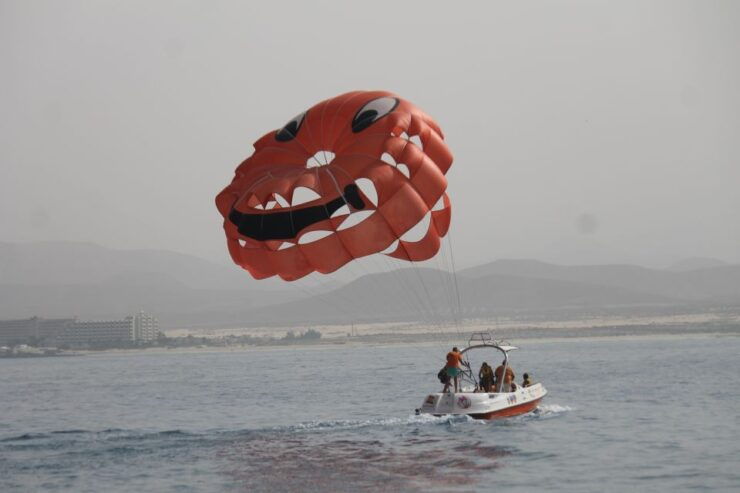 Puerto Del Carmen: 10-Minute Parasailing Expereince - Activity Details