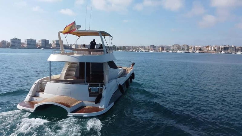 Puerto del Carmen: 2h Private Sunset Catamaran Tour w/Drinks - FAQs
