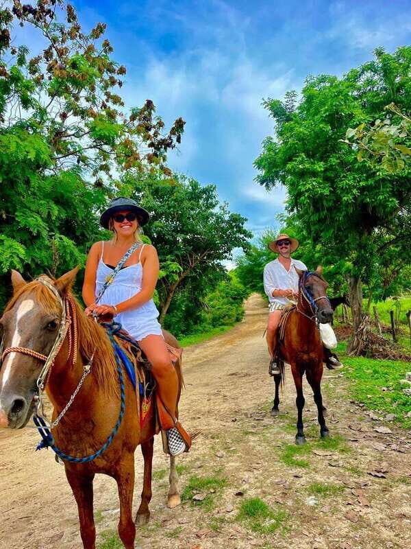 Puerto Escondido: Horseback Riding Along the Countryside - What to Expect on the Ride