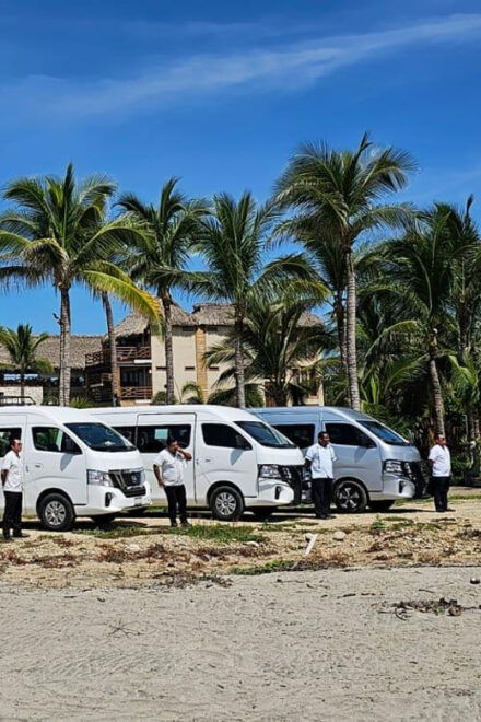 Puerto Escondido: Private Transfer to Huatulco - Comfort and Convenience