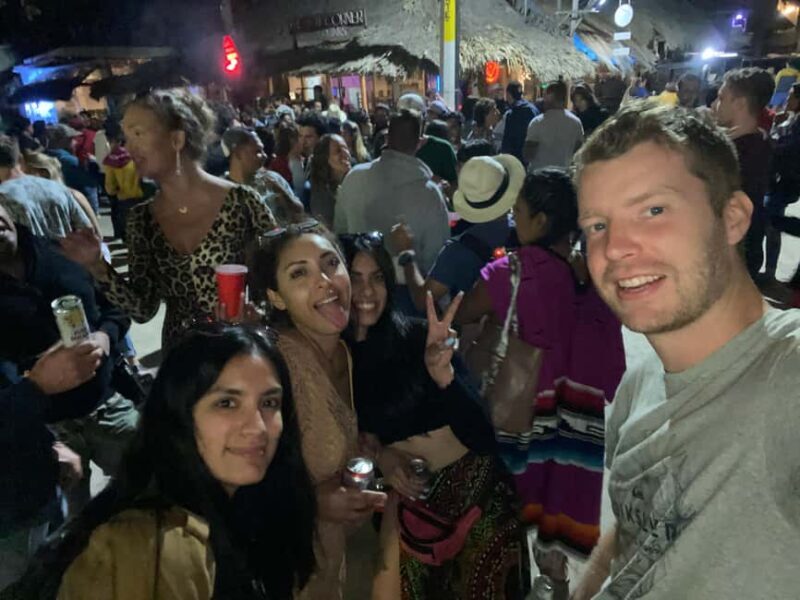 Puerto Escondido Pub Crawl - Good To Know