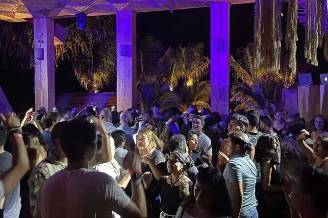 Puerto Escondido Pub Crawl - Good To Know