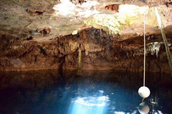 Puerto Morelos: Shopping Tour & Cenotes Kin Ha - Exploring the Cavern Cenote