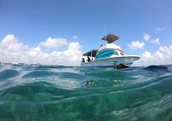 Puerto Morelos: Snorkel in Coral Reef and Visit the Town - Beach Club Visit