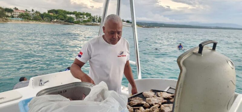 Puerto Plata: Party Catamaran to Sosua Bay - Good To Know