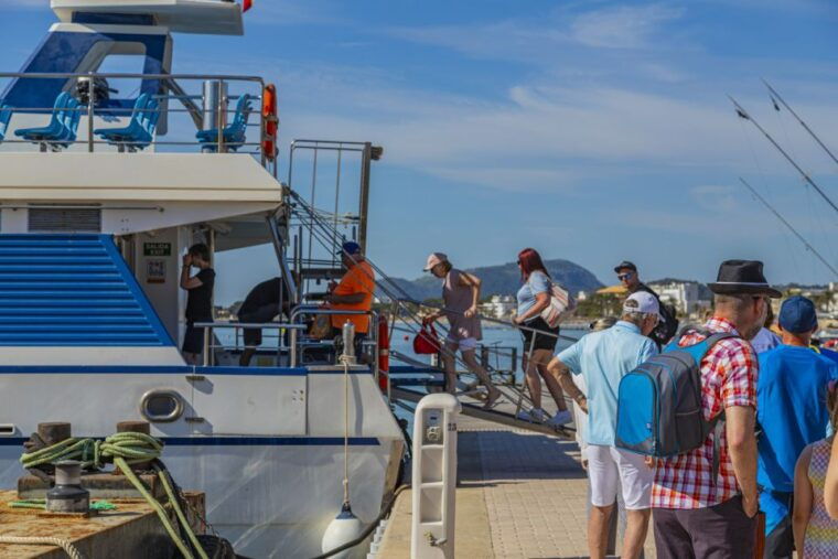 Puerto Pollença: Ferry to Formentor Beach - Departure and Availability
