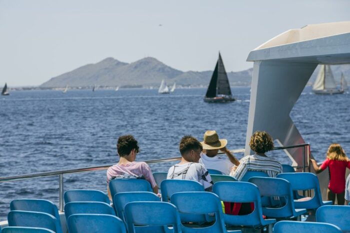 Puerto Pollença: Ferry to Formentor Beach - Amenities and Recommendations