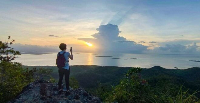 Puerto Princesa: Private Sunrise Trek at Mt. Magarwak - Spectacular Views and Sunrise at the Summit