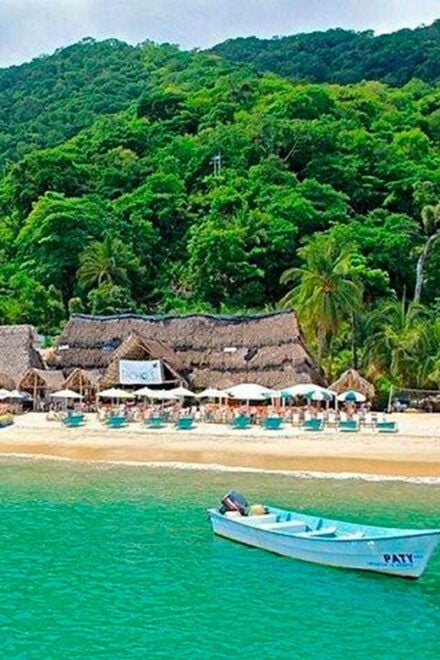 Puerto Vallarta: Arcos, Animas, Quimixto + Open Bar Onboard - Onboard Amenities and Entertainment