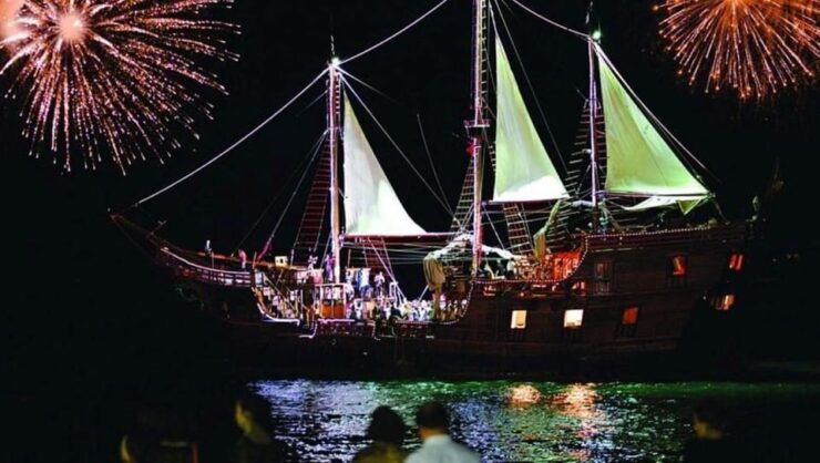 Puerto Vallarta: Dinner Under the Sea - Exhilarating Pirate Show Performances
