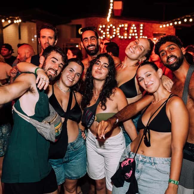 Puerto Vallarta: Guided Pub Crawl With Welcome Drinks - An In-Depth Look at the Puerto Vallarta Pub Crawl