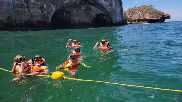Puerto Vallarta: Hidden Beaches and Sea Adventures - Snorkeling at Los Arcos De Mismaloya
