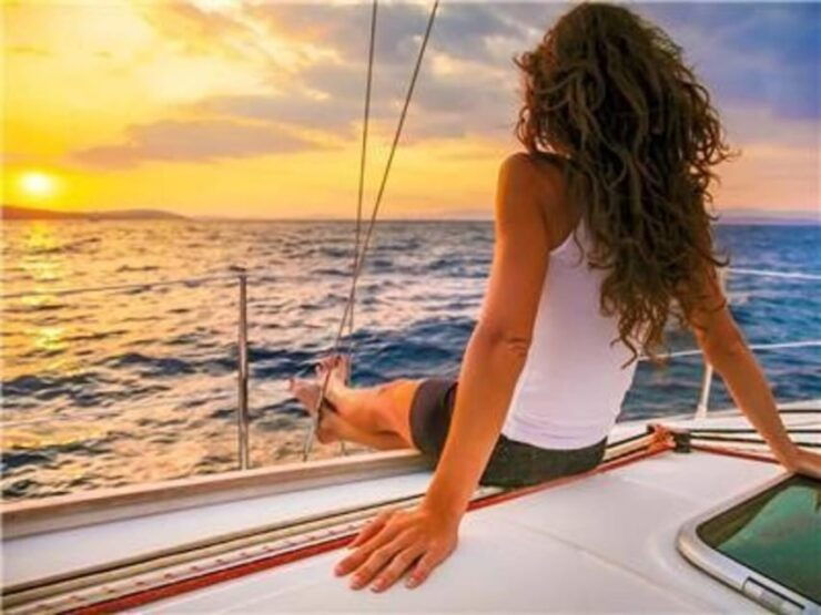 Puerto Vallarta: Luxury Sunset Sailing - Sailing Experience