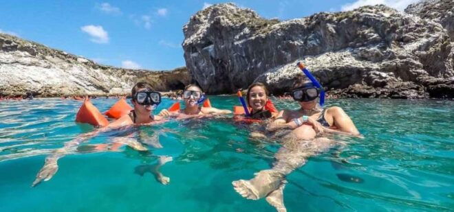 Puerto Vallarta: Marietas Sea My Love, Lunch, Open Bar - Onboard Amenities