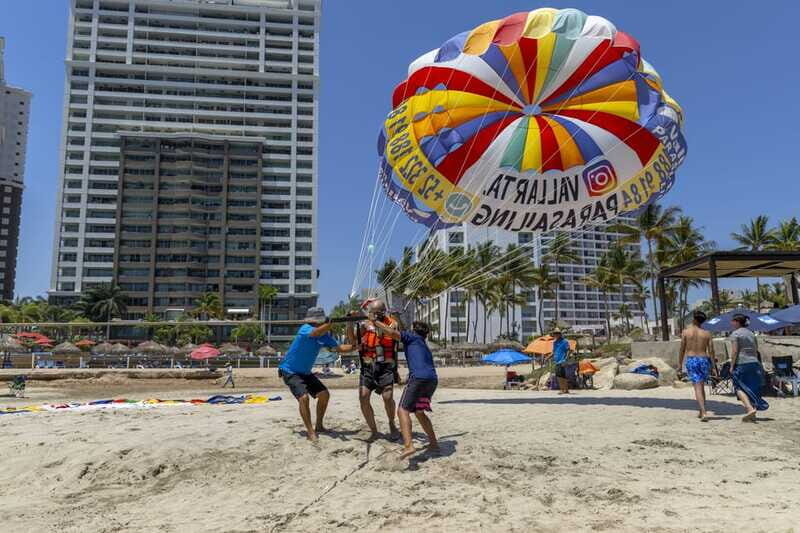 Puerto Vallarta: Parasailing Adventure - Who Should Consider This Tour?