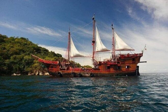 Puerto Vallarta: Pirate Ship Adventure and More Activities - Onboard Amenities