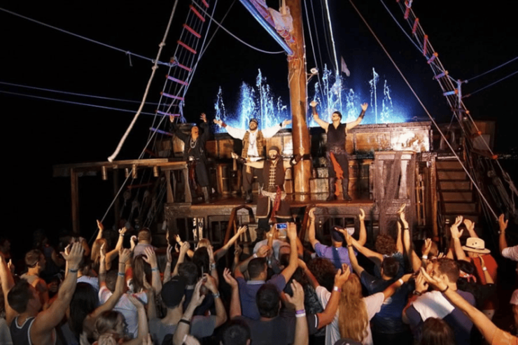 Puerto Vallarta: Pirate Ship Night Show & Dinner Cruise - Experience Highlights