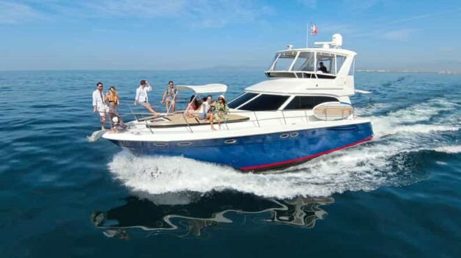 Puerto Vallarta: Snorkel and Swim Tour With Lunch and Drinks - Onboard Experience