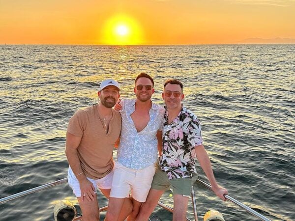 Puerto Vallarta: Sunset Cruise Aboard a Private Yacht - Yacht Amenities