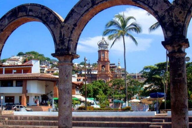 Puerto Vallarta: Tropical City Tour - Meeting Information