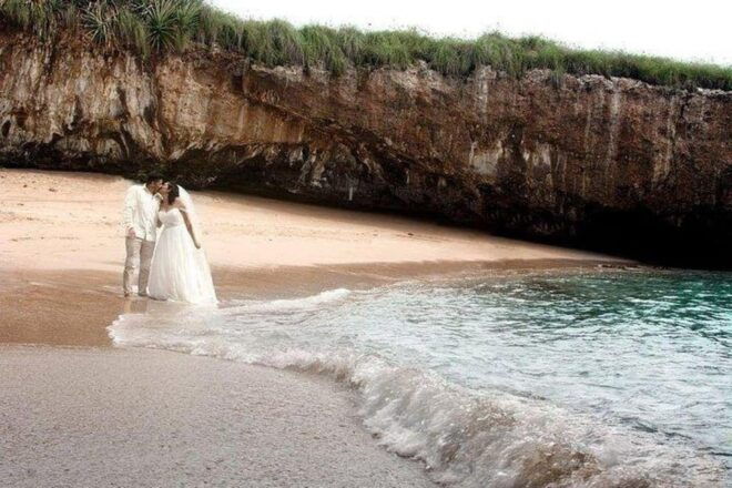 Puerto Vallarta: Wedding Photographer 5hrs by Photostory - Contact Information
