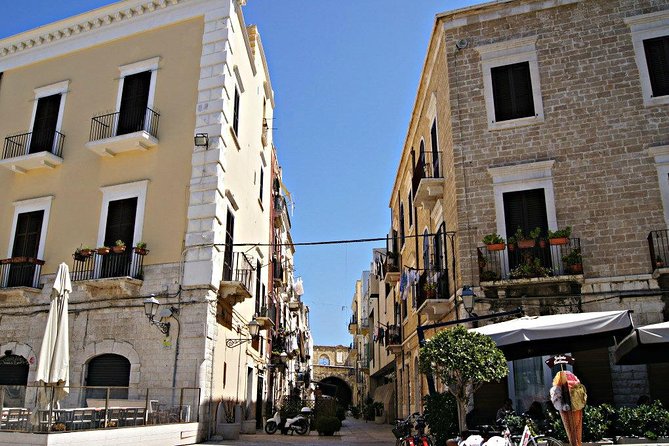 Puglia Full-Day Tour: Bari, Trulli of Alberobello, Castel Del Monte and Sassi of Matera - Walking History Tour of Baris Old Town