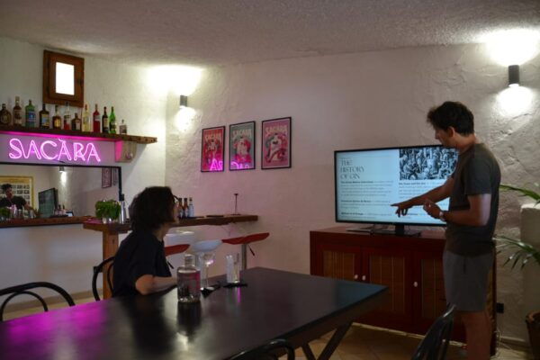 Puglia: Gin Distillery Tour in a 19TH Century Pajara - Booking and Cancellation Policy