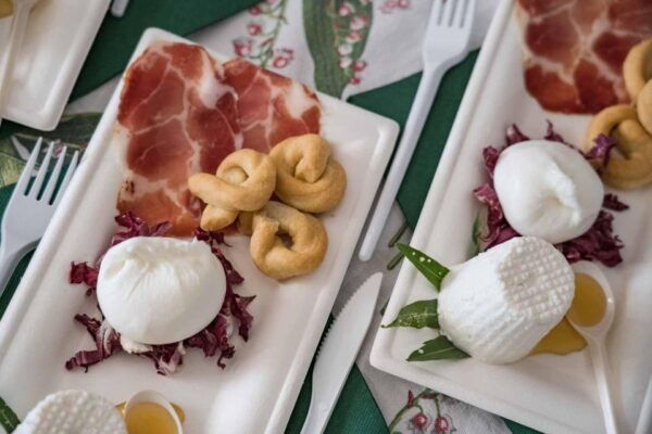Puglia: Masseria Seppunisi Tour, Cheese, Burrata Tasting - Participants