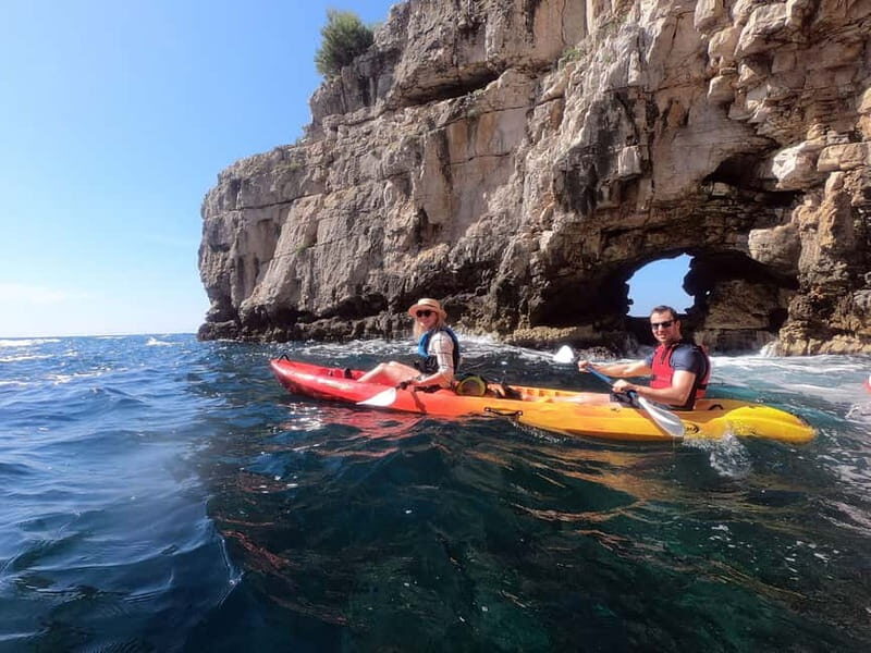 Pula: Sea Adventure Boat, Kayak, Snorkeling & Cliff Jumps - Cliff Jumping: An Exciting Challenge
