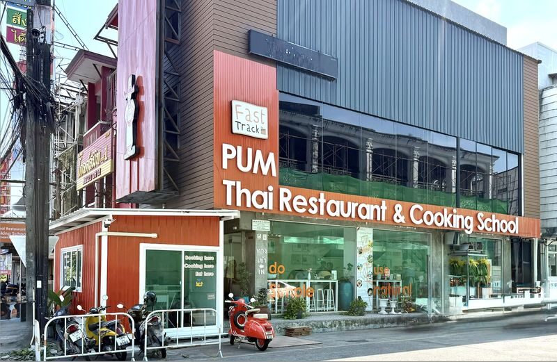 Pum Thai Cooking Class in Phuket - Cooking Thai food, one dish at a time