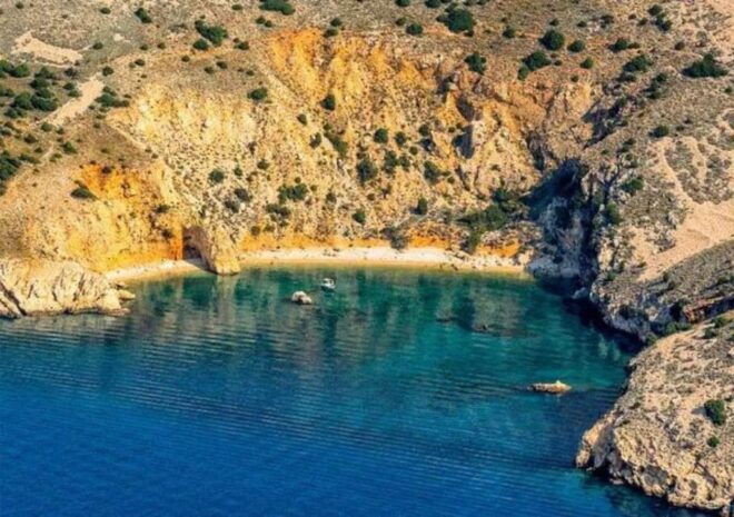 Punat: a Traditional Private Half Day Boat Trip to Wild Bays - Captain and Experience