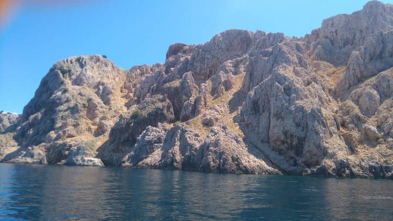 Punat: Stara Baka Wild Bays Private 3,5 h trip - Swimming and Snorkeling