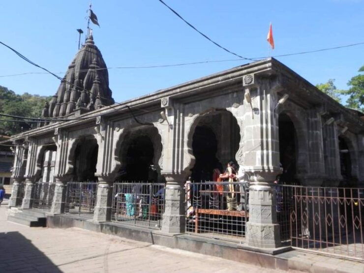 Pune Airport Transfer - Duration and Driver Details