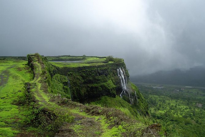 Pune to Lonavala Monsoon Drive in Private Vehicle - Best Time to Visit Lonavala