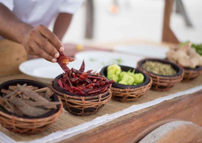 Pune: Traditional Cooking Classes & Dinner With Chef Family - Learn Traditional Cooking Techniques