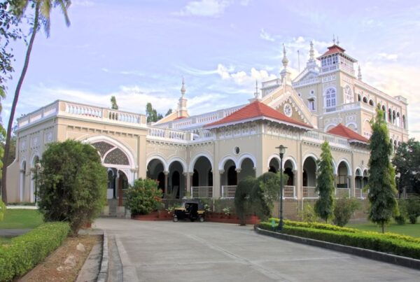 Pune's Full Day Private Tour Activities - Dagadusheth Halwai Ganapati Temple